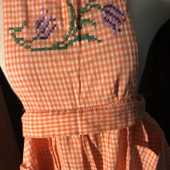 Homemade preteen size orange gingham embroidered apron/ llama/pockets - Picture 9 of 14
